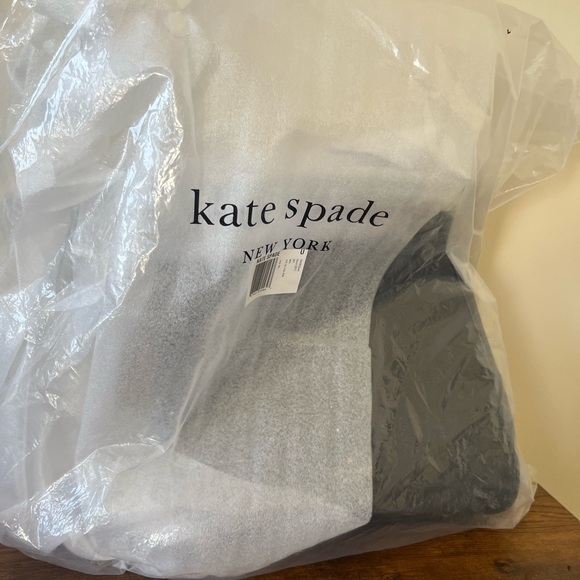 Kate spade Leila Medium Triple Compartment Shoulder Bag - Picture 5 of 8